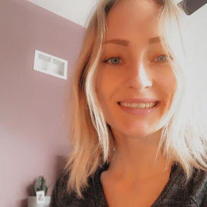 Meet your Posher, Alexandra